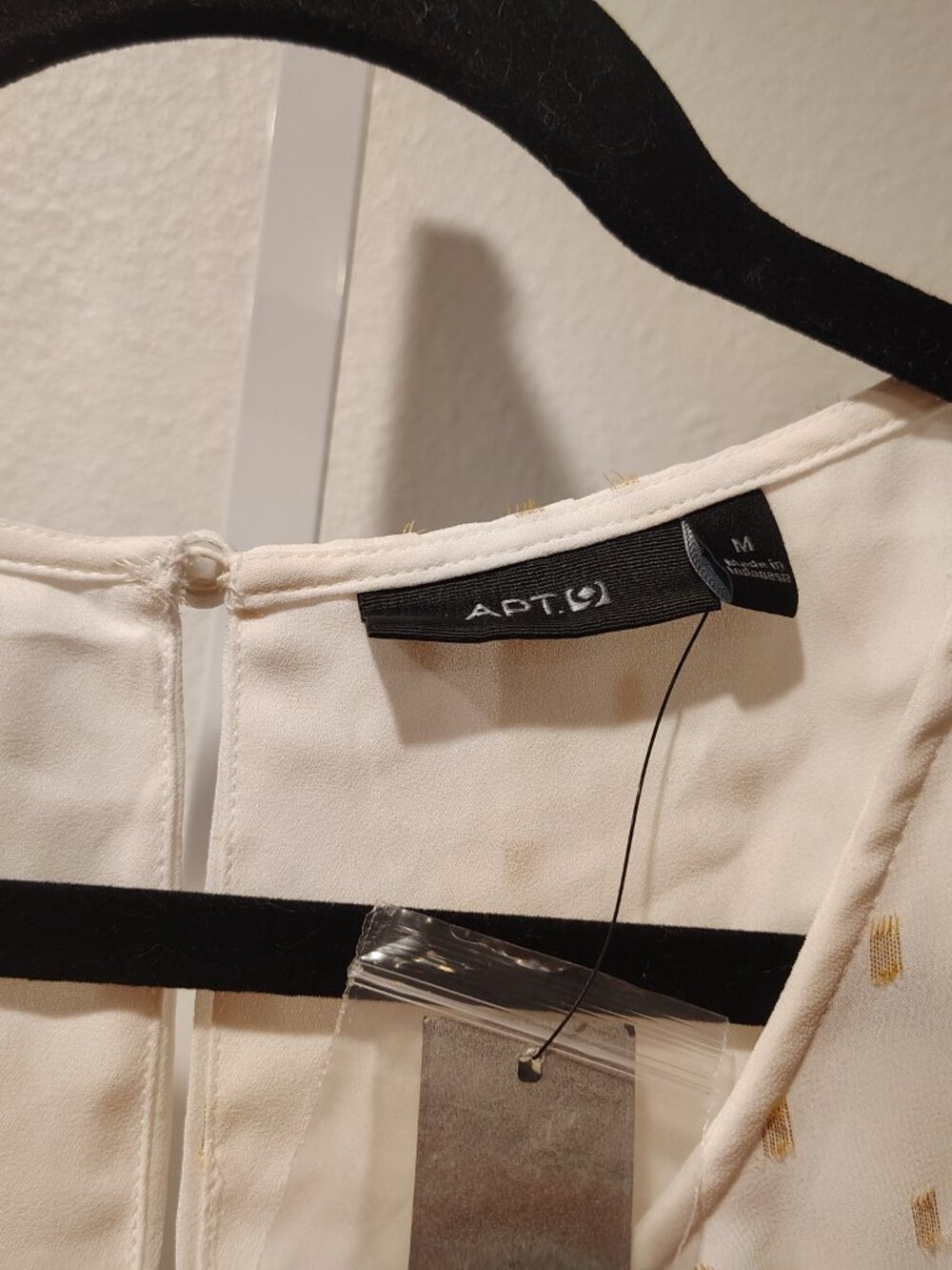 Apt. 9 Women's Tank Top Size Medium NWT Semi Sheer White Metallic Spots Layered - Picture 6 of 11